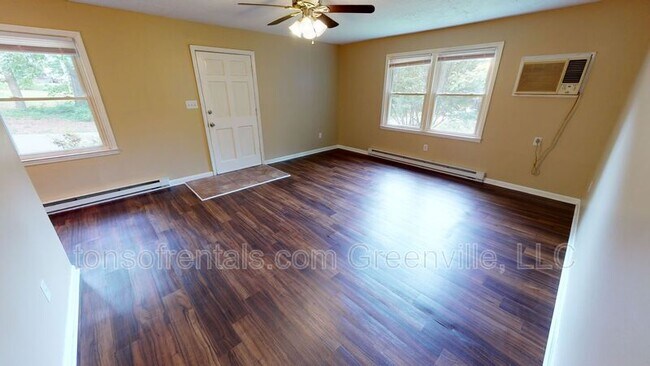 Building Photo - 333 Quiet Acres Dr