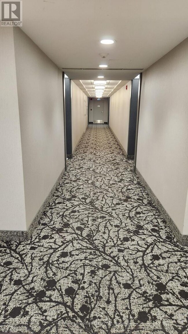 Building Photo - 6 Humberline Dr