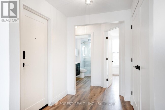 Building Photo - 77 Cartwright St