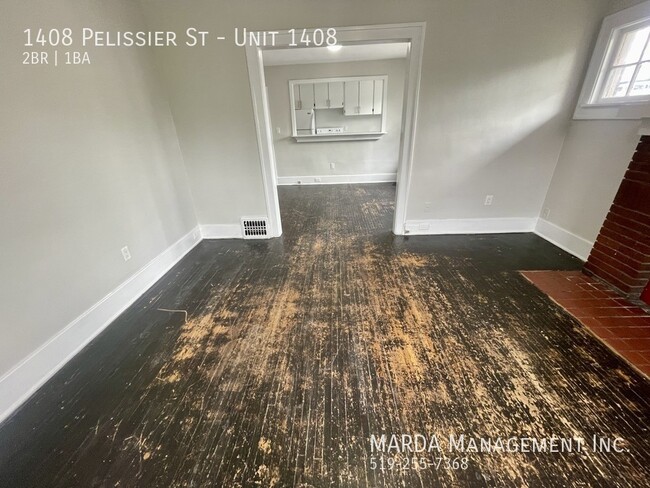 Building Photo - SPACIOUS 2 BEDROOM/1BATH UNIT IN WINDSOR +...