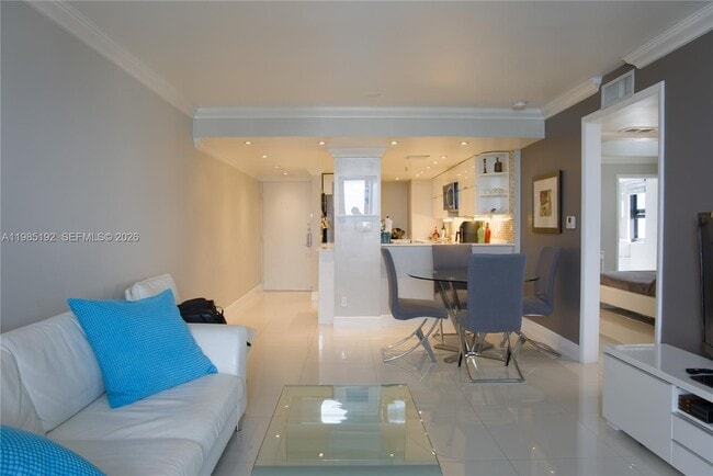 Foto del edificio - 4301 Collins Ave