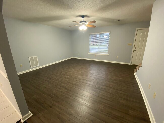 Living Room 2 - 290 Shenandoah Dr