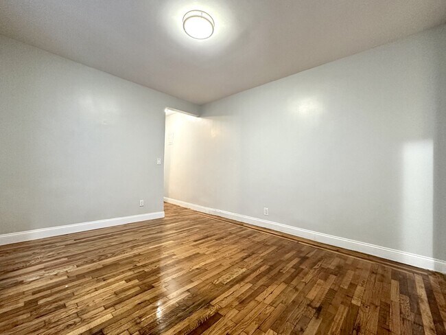 Building Photo - 87 Post Ave