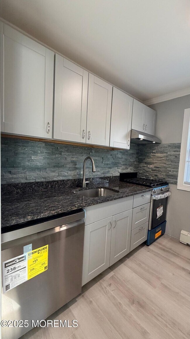 Foto del edificio - 420 Cross Rd