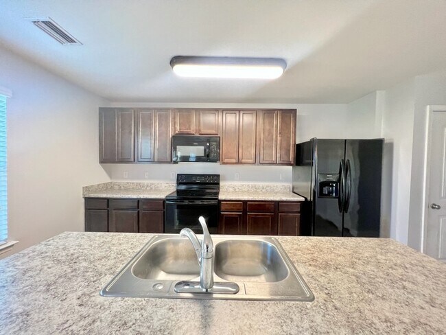 Foto del edificio - 4703 Windsor Park Ln