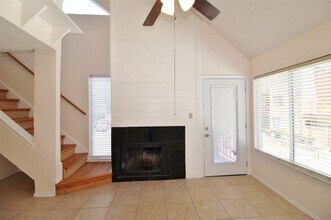 Building Photo - 2301 Basil Dr