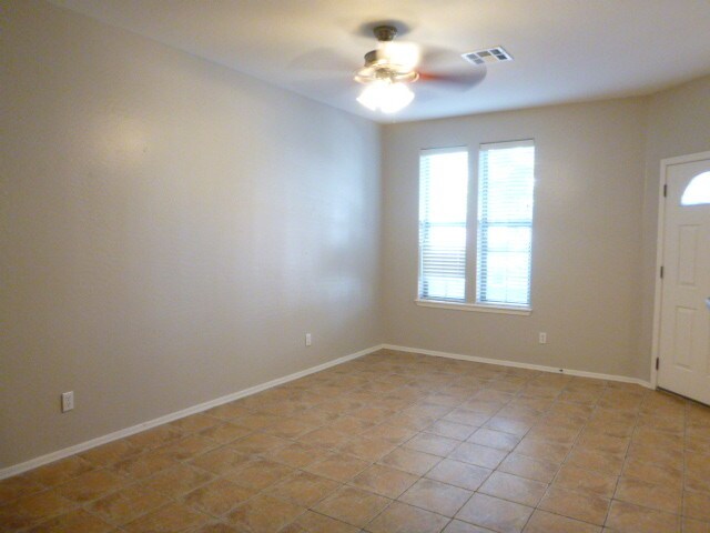 Building Photo - 6710 E University Dr