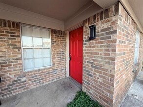 Building Photo - 5804 Tinsley Dr