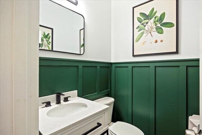Foto del edificio - 1349 Creekside Pl SE