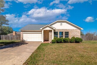Building Photo - 105 Bluejay Cove