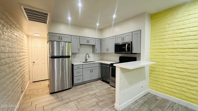 Foto del edificio - 2930 N 30th St