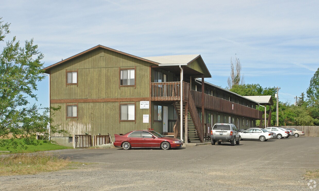 Primary Photo - 1428 S Lundstrom St