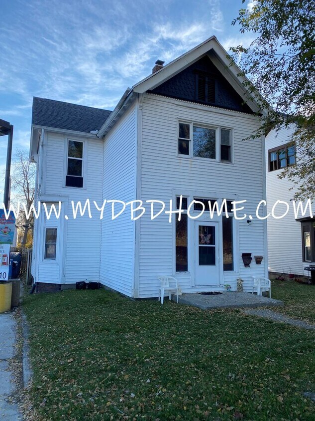 Primary Photo - 1434 Saint Joseph Blvd