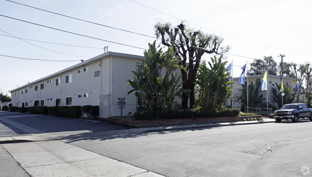 Primary Photo - Leeward Apartments