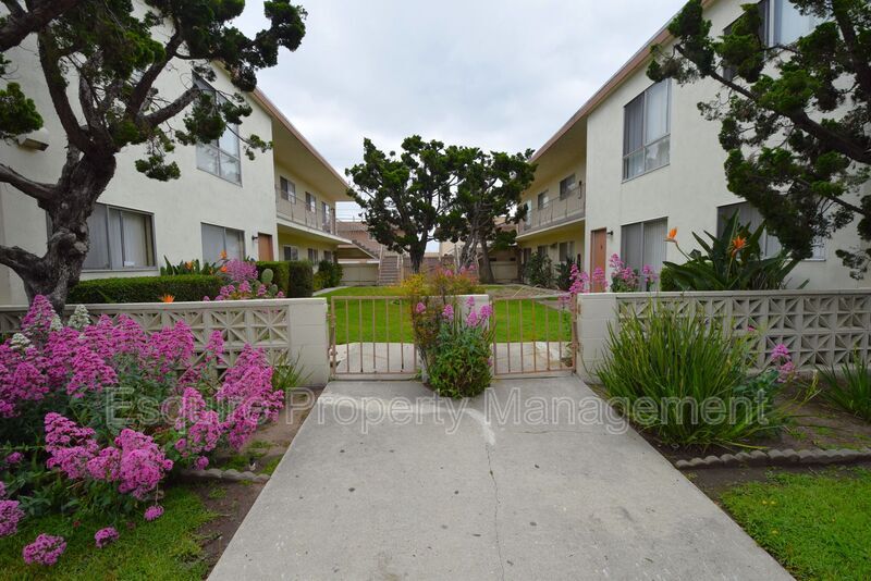 Primary Photo - 2050 N Ventura Rd