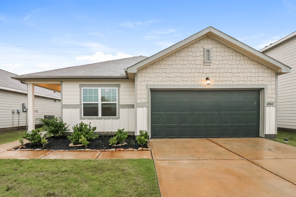 Foto principal - 4004 Scarlet Oak Ln