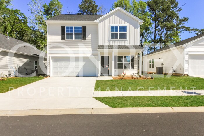 Primary Photo - Beautiful New Construction, 15 Minutes to ...