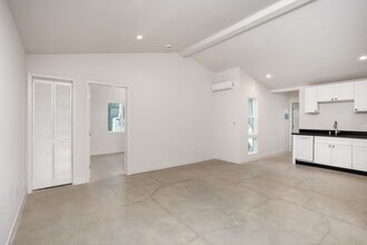 Building Photo - 126 Franklin Ct