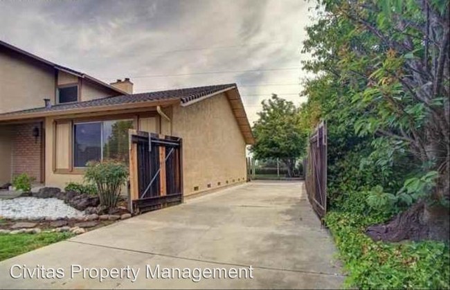 Foto del edificio - 4 br, 3 bath House - 18773 W Cavendish Dr