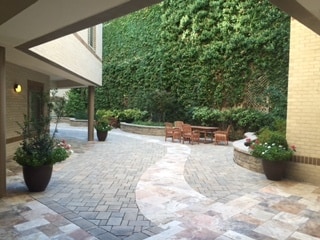 Garden Courtyard - The Regency
