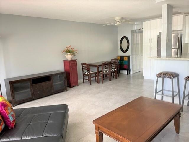 Building Photo - 4 Ventnor Dr