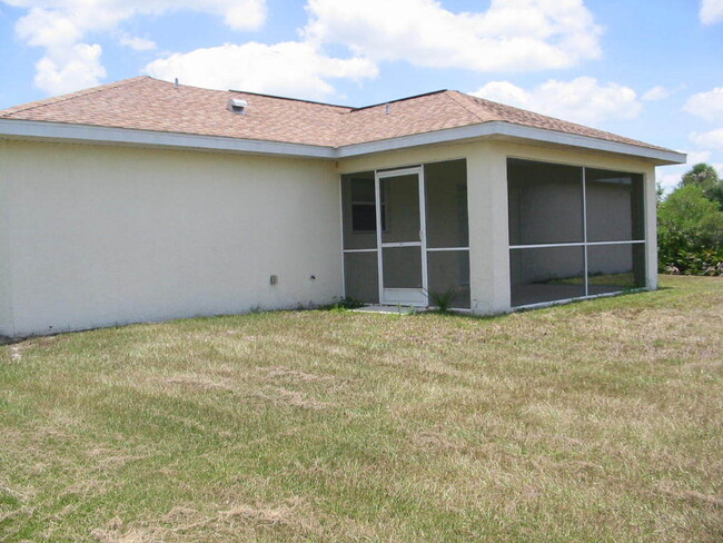 Building Photo - Chamberlain & Price - North port