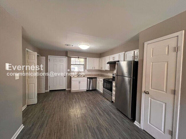 Foto del edificio - 1800 Labette Manor Dr