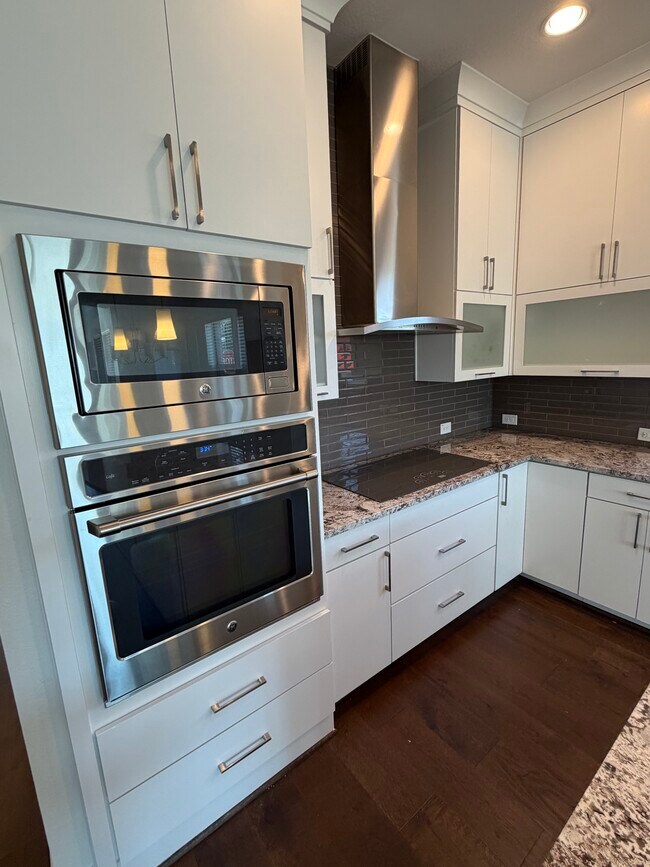 Foto del edificio - 1115 Sunset Ln