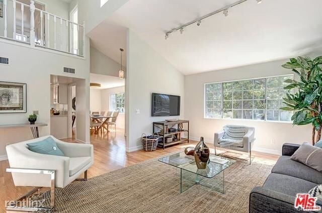 Foto del edificio - 5 br, 3 bath House - 8016 Dunbarton Ave
