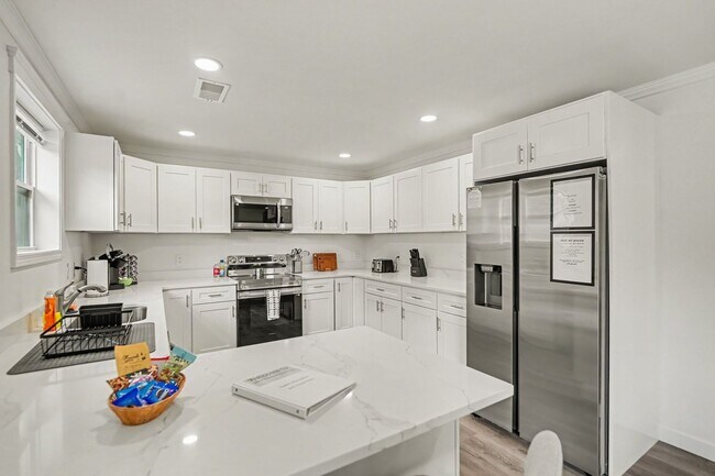 Building Photo - 2072 Thimble Creek Dr