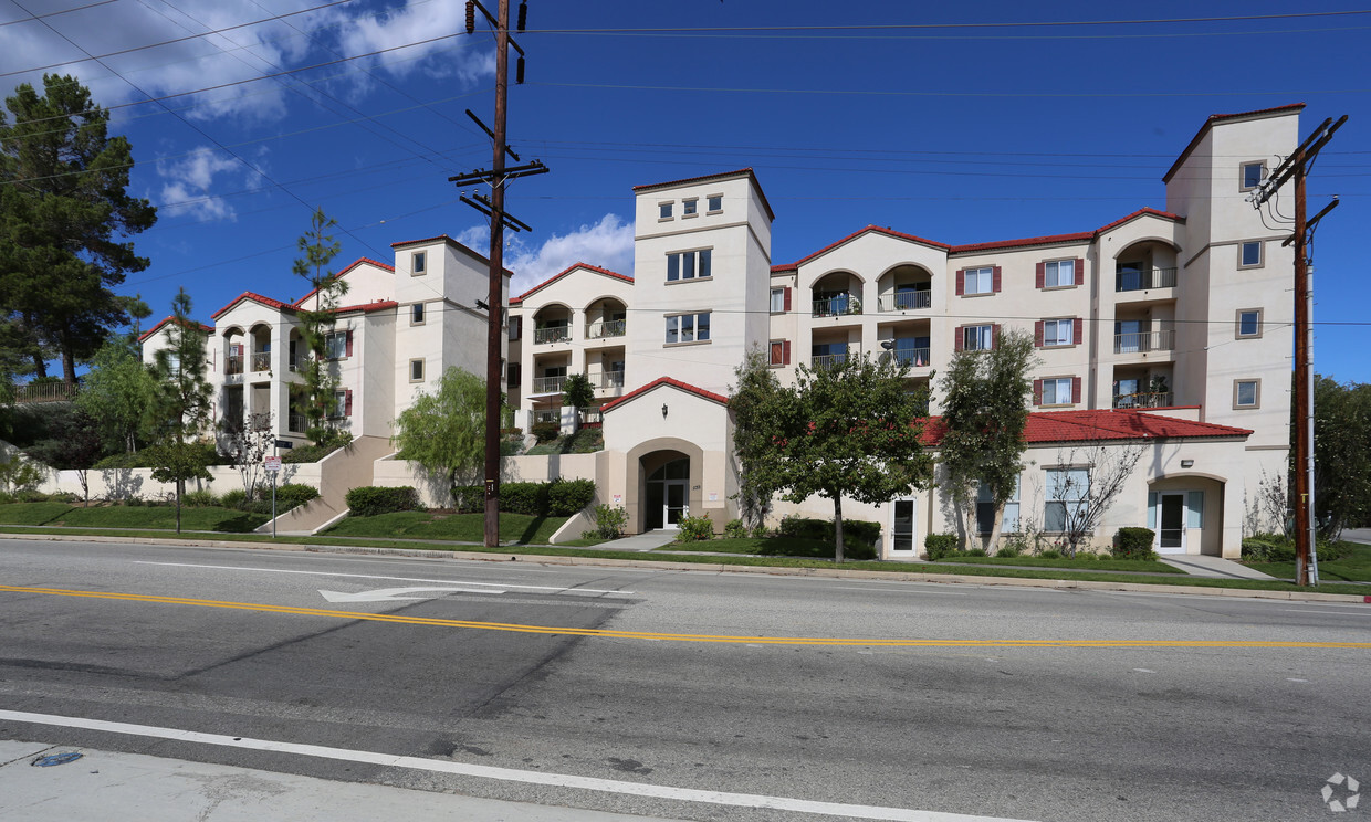 Foto del edificio - Rockview Senior Apartments