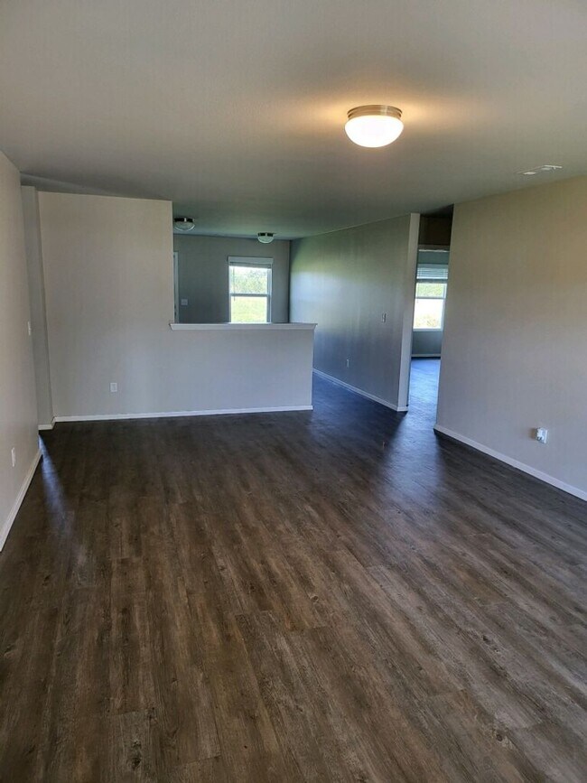 Building Photo - Brand New4 Bedroom ,2.5 Bath  with 2 Car G...
