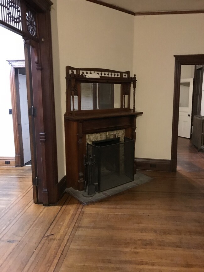 Foto del edificio - Beautiful 5 Bedroom 2 Bathroom Home in South Minneapolis!