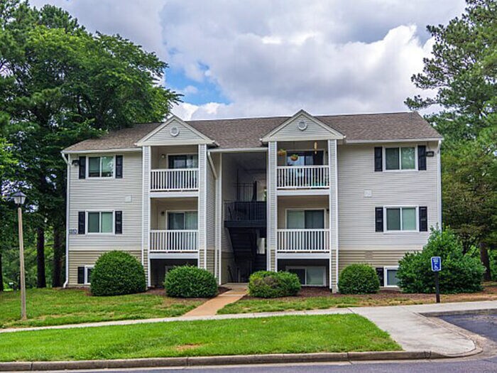 Building Photo - 5717H