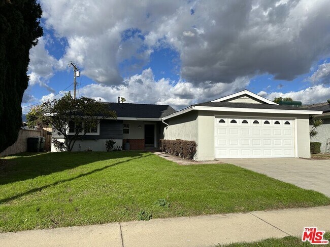 Foto del edificio - 1037 W Benbow St