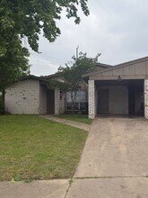 Building Photo - 402 Skyline Ave
