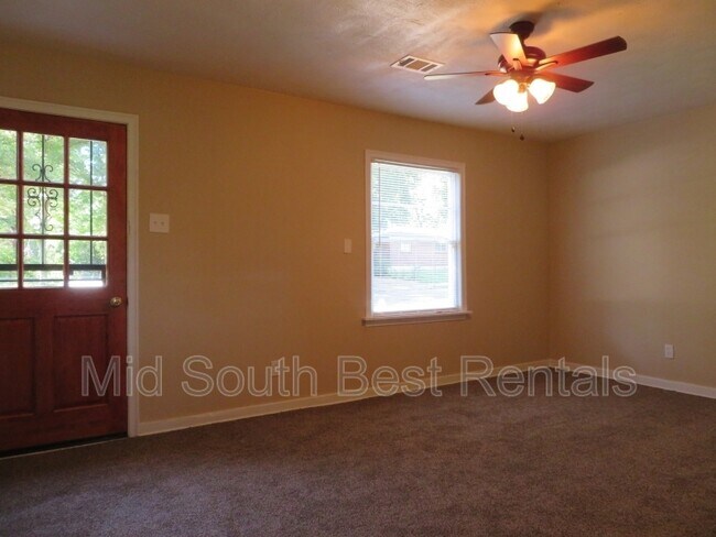Foto del edificio - 740 Frayser Dr