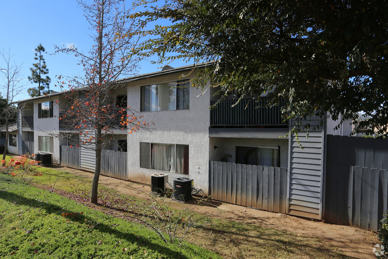 Building Photo - Northwood Garden Apartments