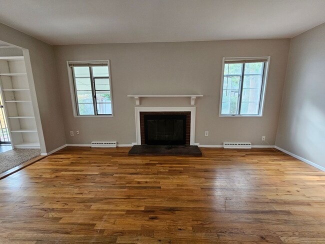 Building Photo - Virginia Village 4 Bed 3 Baths Large Yard Attached Garage Super Spacious!