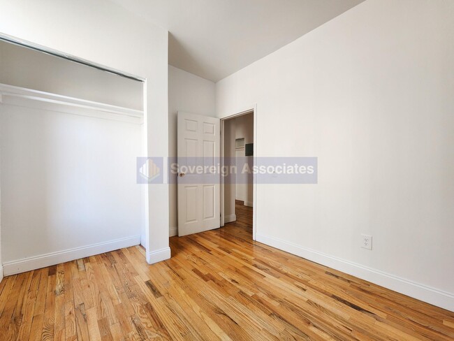 Foto del edificio - 376 W 127th St