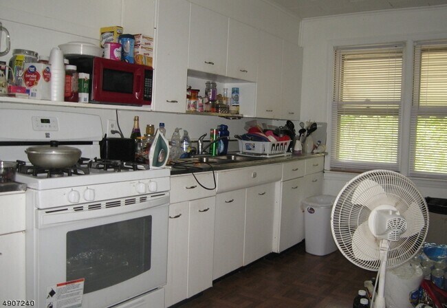 Foto del edificio - 863 Hamilton St