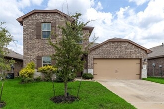 Building Photo - 3327 Sumac Dr
