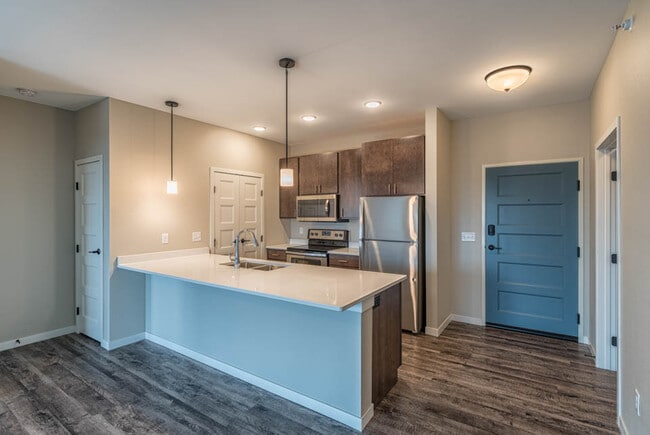 Building Photo - Encore Apartments