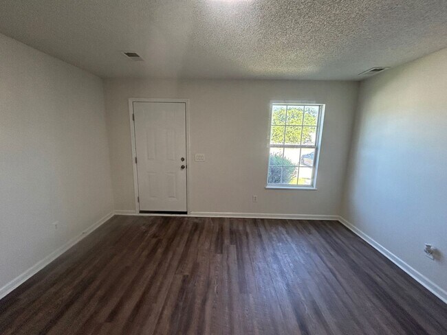 Building Photo - 507 Summit Terrace Ct