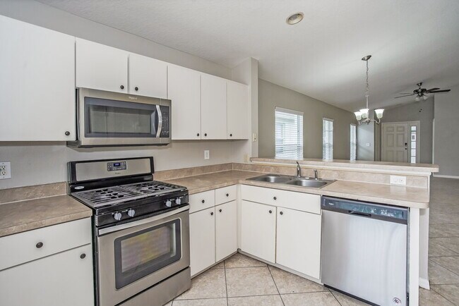 Building Photo - 7554 Oxford Garden Cir