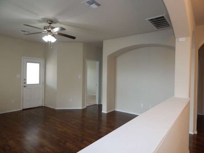 Foto del edificio - 9604 Glynhill Ct