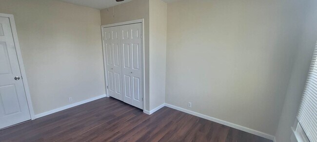 Foto del edificio - 4 Bedroom Single Family Home