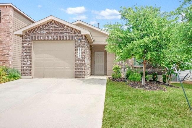 Photo - "Charming 3-Bedroom Home with 2 Full Baths at 15327 Shortwing, San Antonio - Perfect Blend of Comfor