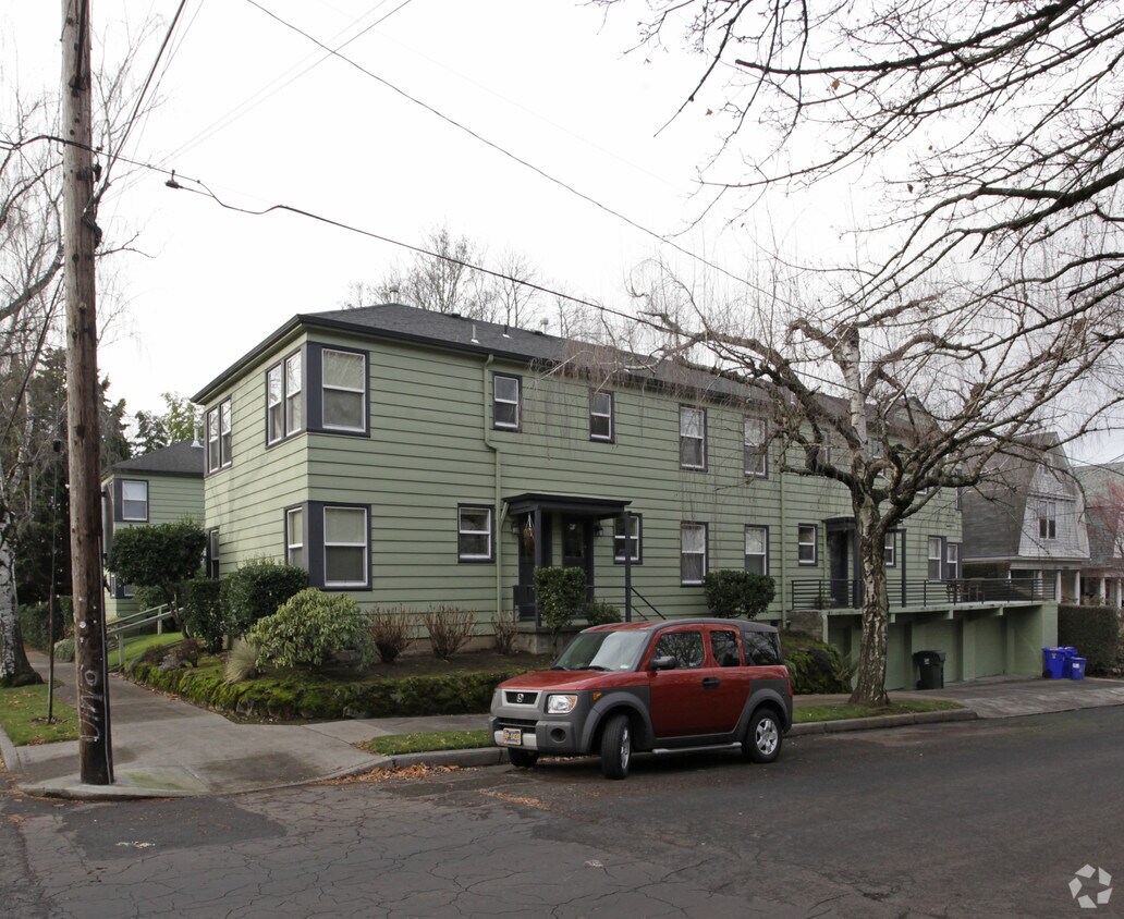 Building Photo - The Twelve Plex