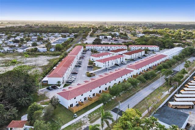 Foto del edificio - 58 SW 3rd Ct